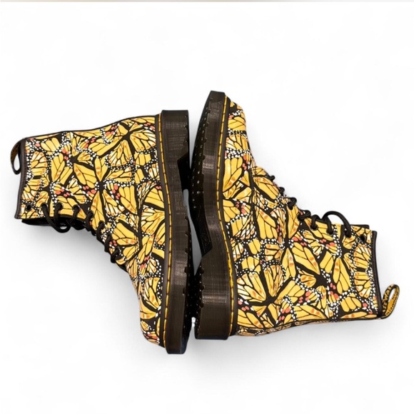 Dr. Martens 1460 Butterfly Print Suede Lace-Up Boots Combat NEW, Retro Fairycore - Picture 6 of 8